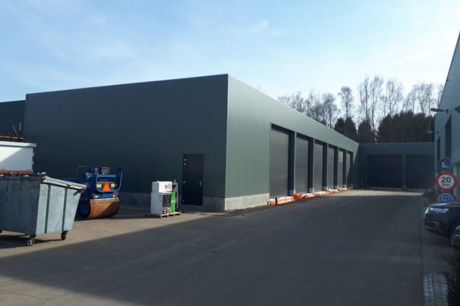 Nieuwbouw van een werktuigenberging in Nuth